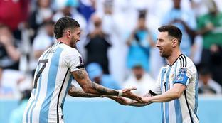 记者吐槽阿根廷3次进球被判越位