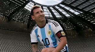 梅西为什么代表阿根廷人