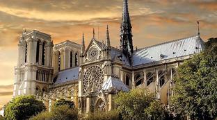 雨果巴黎圣母院